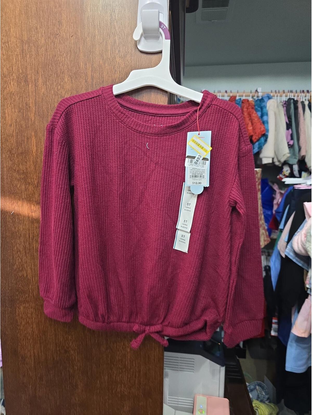 5t Brand New Sweater From Target Item 493